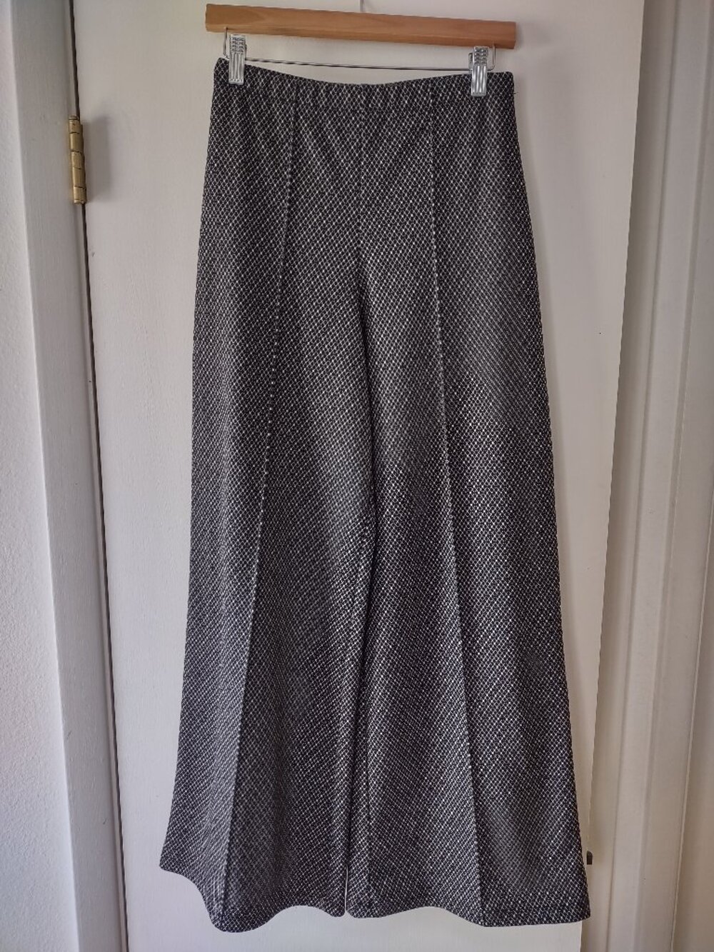 Max Studio London Knit Wide Leg Pants – Size Small